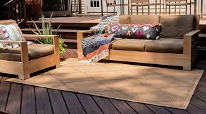 outdoor rugs are great for entertaining