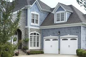 4 tips for choosing garage doors new