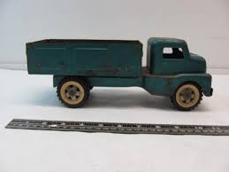 vine structo toy truck 119303
