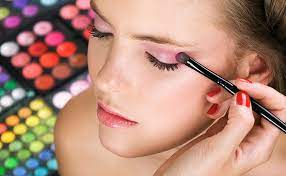 great ways to apply eyeliner mascara