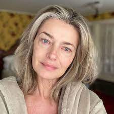 Her modeling career began in 1980 at the age of 15, with her chiseled face and svelte figure helping her rise quickly in the paris. Paulina Porizkova S Best Makeup Free Natural Hair Color Moments Pics