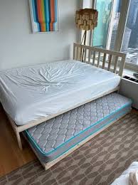 Queen Size Bed With Twin Roll Out