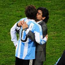 De 10 a 10: las históricas muestras de afecto entre Messi y Maradona - Ole