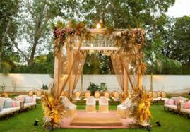 20 Chic Backyard Wedding Decor Ideas
