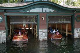 annual boathouse tour on lake
