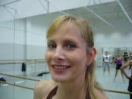Heike Keller. Geboren in Spremberg, absolvierte sie von 1977 bis 1985 ihre Tanzausbildung an der Palucca Hochschule für Tanz Dresden. - 0dd3a95785