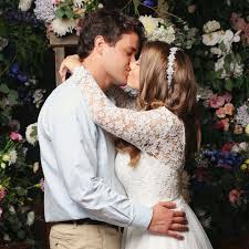 She got her first name bindi from her father's favorite crocodile with the same name, who lived at the australian zoo. Bindi Irwin Marries Chandler Powell At Australia Zoo Abc News