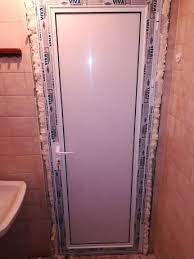 Мивката е задължителен елемент в обзавеждането на всяка баня и тоалетна.тя трябва да е съобразена с дизайна на останалия санитарен фаянс в помещението. Vrata Za Banya Dogrami Vrati Olx Bg