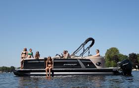 18 new pontoon and deck boats 2021