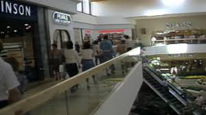 greenbrier mall opens in 1981