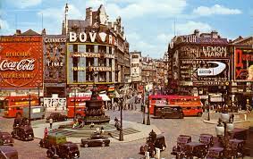 Piccadilly Circus London Postcard