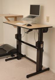 We chose to focus on these because they are the main characteristics that distinguish one standing desk from another. Ergotron Workfit D Sit Stand Desk Review Deskhacks
