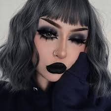 black eyeshadow makeup looks to attempt