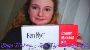 whats inside the ben nye makeup kit
