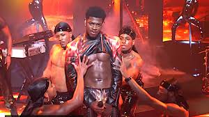 Lil nas x talks about his upcoming album montero, details the wardrobe malfunction during his saturday night live appearance and shows exclusive footage of h. Lil Nas X Rips His Pants During Smokin Hot Montero On Saturday Night Live Huffpost