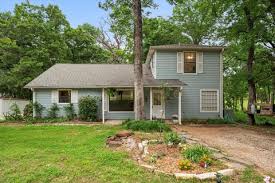 homes in streetman tx with