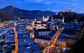 Available in hd, 4k resolutions for desktop & mobile phones. Wallpaper The City Lights Building Road Home The Evening Austria Roof Street Salzburg Salzburg Austria Images For Desktop Section Gorod Download