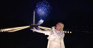 katy perry perform firework celebrating