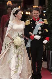 While royal wedding gowns typically incorporate lace, a full skirt and an epic train, this royal went minimal, sleek and chic. 35 Iconic Royal Wedding Dresses Best Royal Wedding Gowns Of All Time