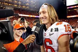 Paloma villicana 10.913 views2 years ago. Here S Clemson Qb Trevor Lawrence Giving A Class Presentation On His Hair Tigerdroppings Com