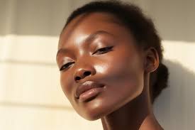 dark skin and natural makeup