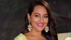 Over 40,000+ cool wallpapers to choose from. Sonakshi Sinha Hindi Film Actress Hd Wallpapers Hd Wallpapers