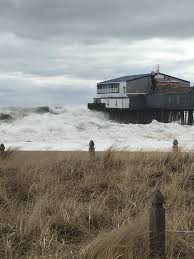 powerful storm slams maine coast