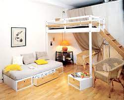 Om ruimte te besparen, kun je het beste meubels op maat laten maken. 6 Interieur Ideeen Voor Kleine Ruimtes Inrichting Huis Com