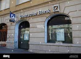 Deutsche Bankfiliale Stockfotos und ...