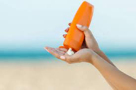 210,600+ Sunscreen Stock Photos, Pictures & Royalty-Free Images - iStock |  Sun protection, Sunscreen bottle, Applying sunscreen