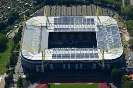 All info around the stadium of bor. Pylone Led Banden Flutlicht Investitionen In Dortmund Stadionwelt