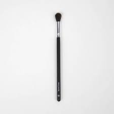 tapered crease brush bh cosmetics