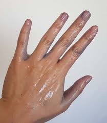 getting hair dye off your hands lab