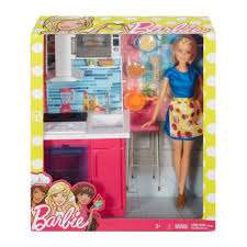 Barbie ha dado una fiesta para sus amigos y ahora es hora de limpiar la cocina. Set De Juego Barbie Y Su Cocina Walmart En Linea