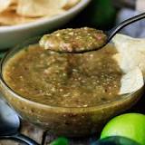 Is Chipotle green salsa spicy?