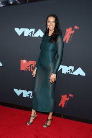 adriana lima attends the 2019 mtv video