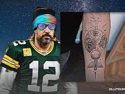 Aaron Rodgers shows his first tattoo