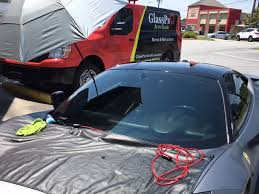 windshield repair and replacement in