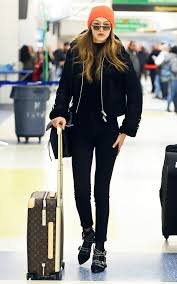 Winter fashion style hadid style street style celebrity style autumn fashion celebrity street style fashion clothes. Gigi Hadid Street Style Archives Buy Fashion Clothes Levi S Nike Polo Clothing Etc Review