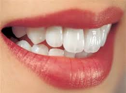Tảy trắng răng an toàn không ê buốt Images?q=tbn:ANd9GcR0IssxeBe8iuThKQXVgTyOnZ7iUAOffUoljKAQyiY8MELEcdZj