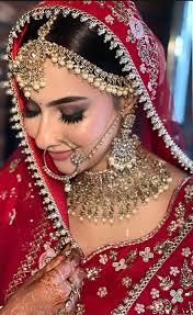 mini kushwah makeup artist near