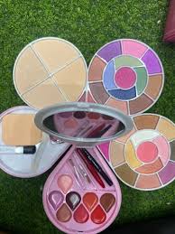 las make up kit for cosmetic