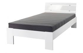 Das 120x200 cm bett als komfortables einzelbett für dein zuhause. Betten Gunstige Betten Online Kaufen Liefern Lassen Poco