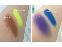 eyeshadow vs pressed pigment crème de