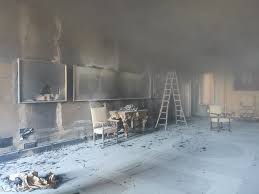 Diane Montagna on X: "Fire breaks out at the Papal Palace in Castel Gandolfo,  which #PopeFrancis converted into a museum in 2016: Damage to a room where  Popes John Paul II &amp;