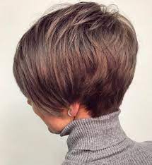 Short layers at the top of the head add height. Pin On Hairstyles