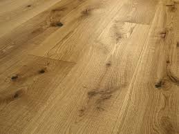 natural oak flooring with band saw