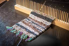 Peg Loom Weaving : Duluth Folk School