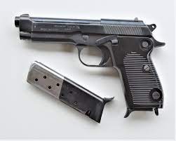 9mm beretta handgun a history the