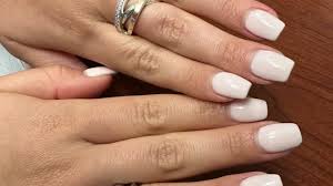 dip powder nails is technique commonly